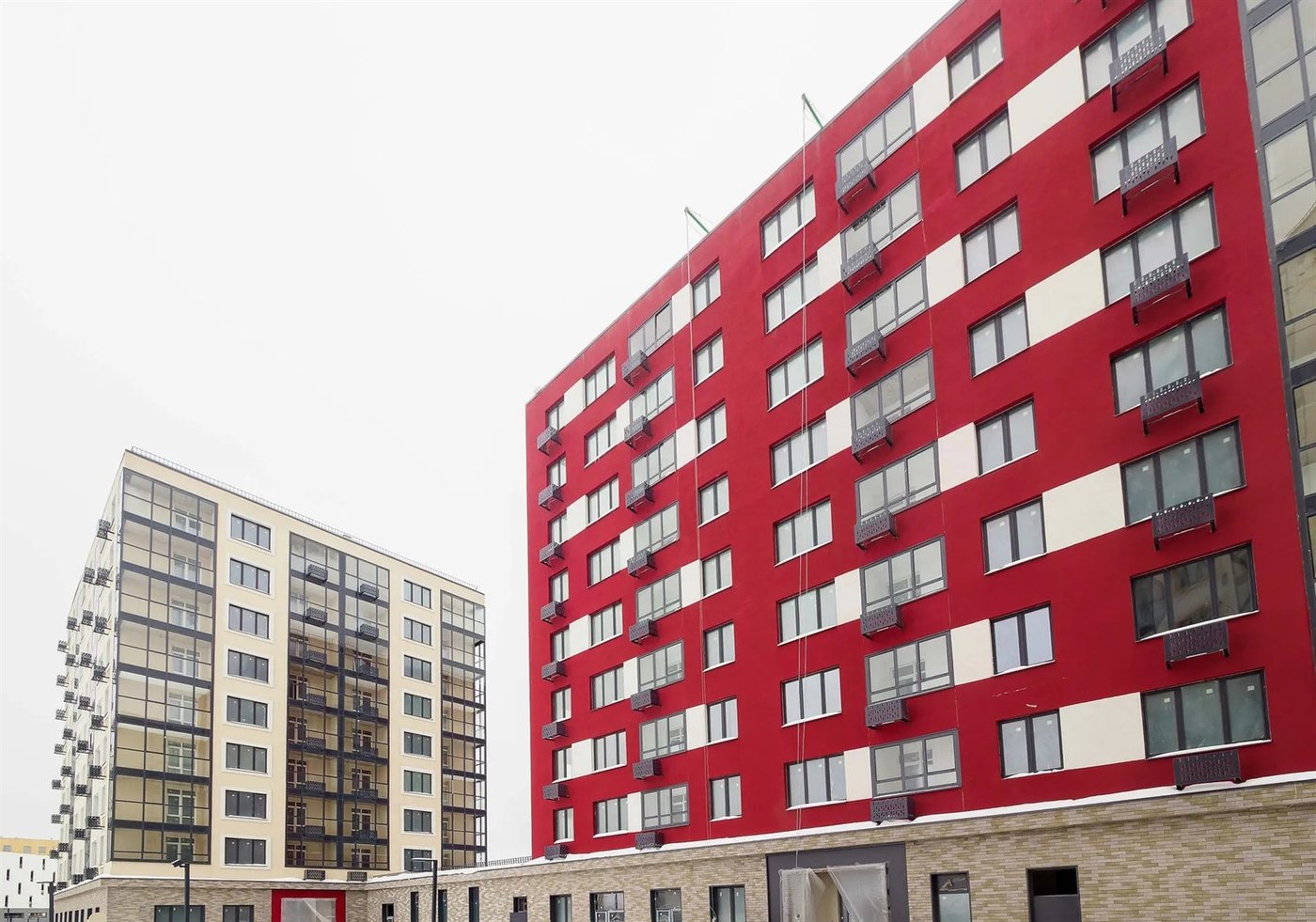 01-facade.jpg