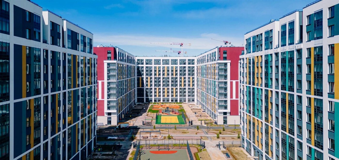 01-facade.jpg